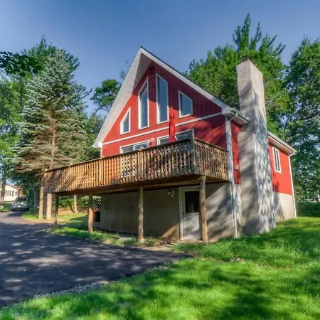 Beautiful Chalet With Hot Tub & Sauna In Poconos Long Pond Extérieur photo