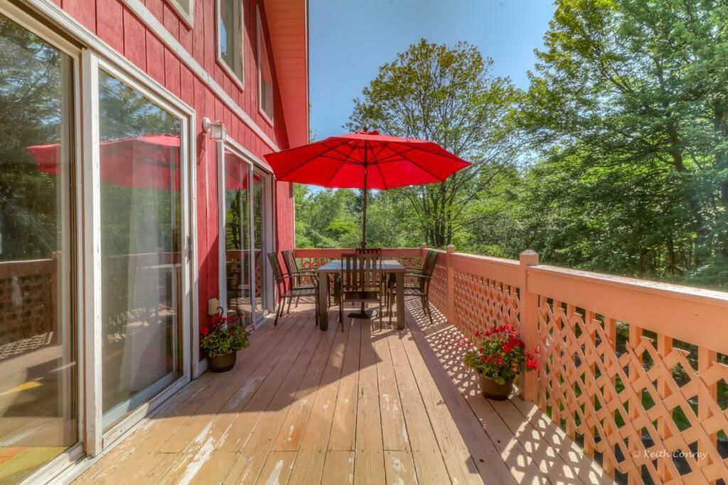 Beautiful With Hot Tub & Sauna In Poconos *