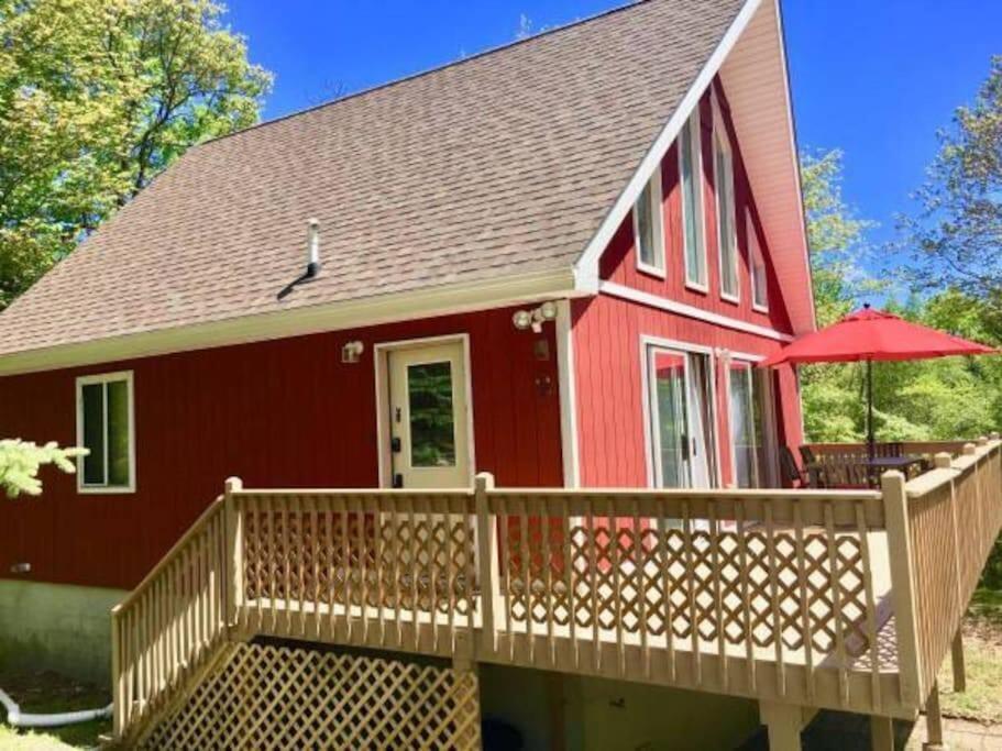 Chalet Beautiful With Hot Tub & Sauna In Poconos *
